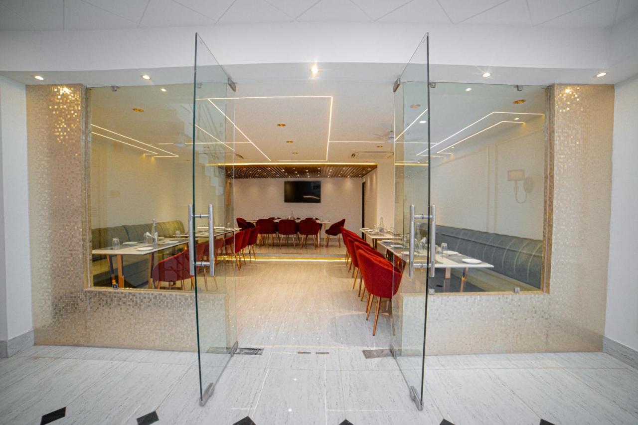 Pearl Courtyard Ξενοδοχείο Βαρανάσι Εξωτερικό φωτογραφία