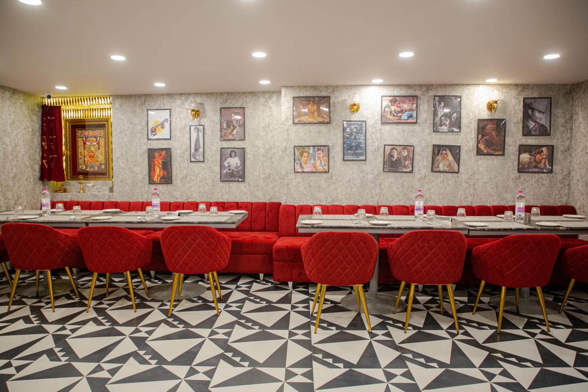 Pearl Courtyard Ξενοδοχείο Βαρανάσι Εξωτερικό φωτογραφία