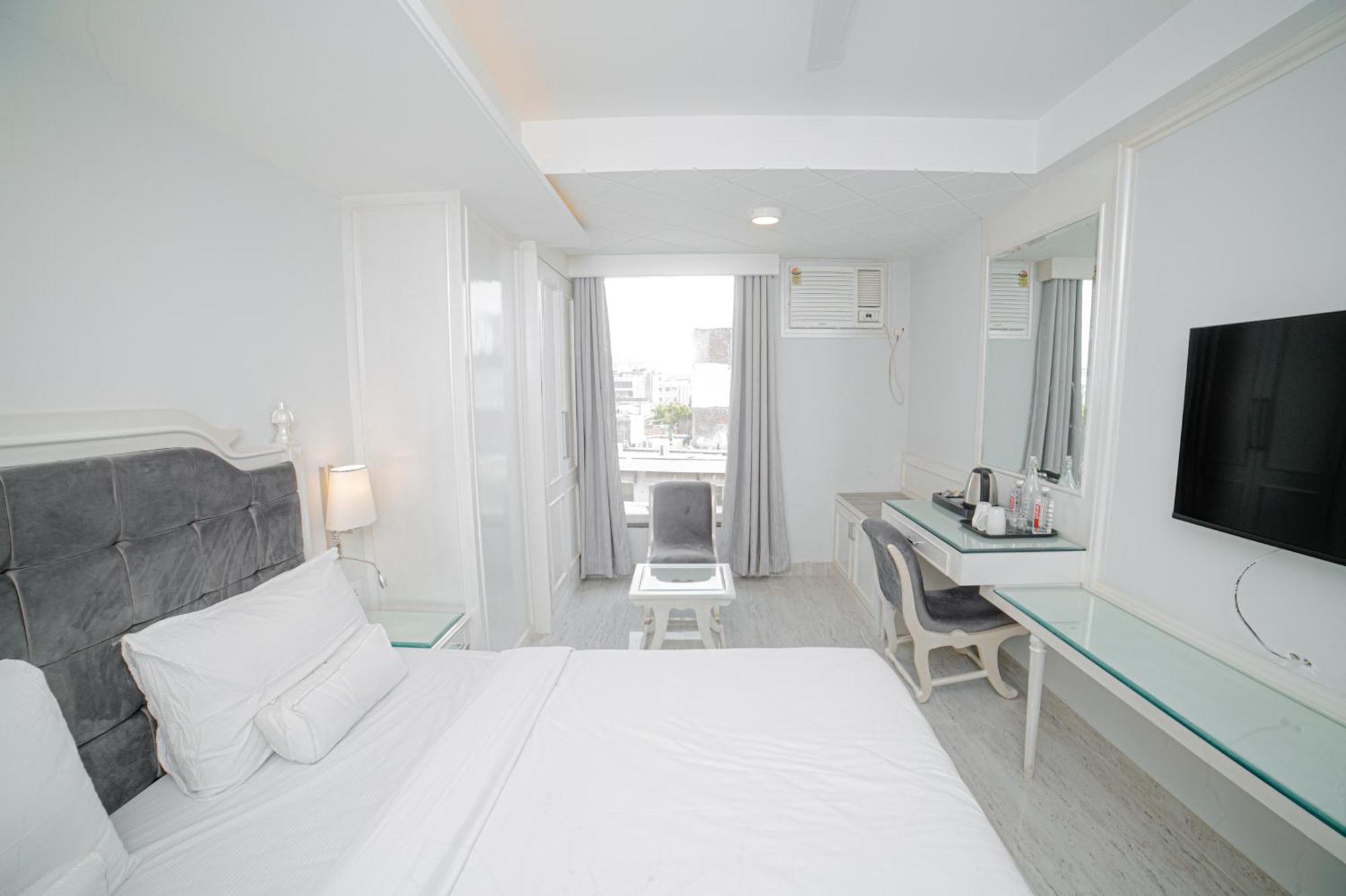 Pearl Courtyard Ξενοδοχείο Βαρανάσι Εξωτερικό φωτογραφία